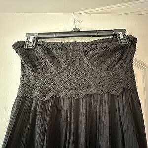 Free People Adela Corset Maxi Dress

Internal slip

NWOT- tried on; never worn!